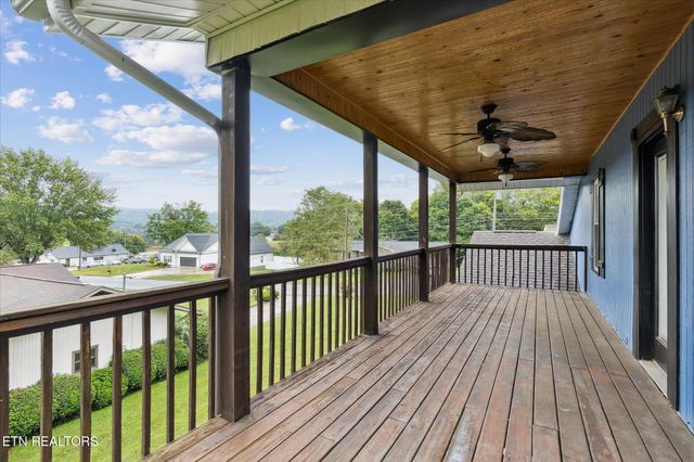 7612 Cedarcrest Rd, Knoxville, TN 37938