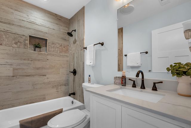 1735 S Fairbanks Street, Griffith, IN 46319