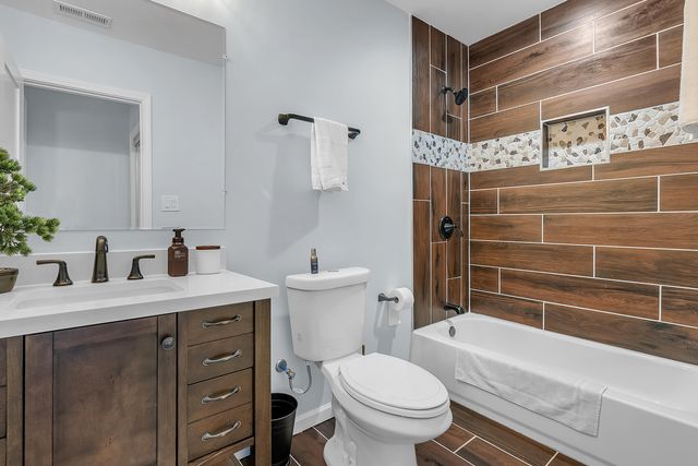 1735 S Fairbanks Street, Griffith, IN 46319