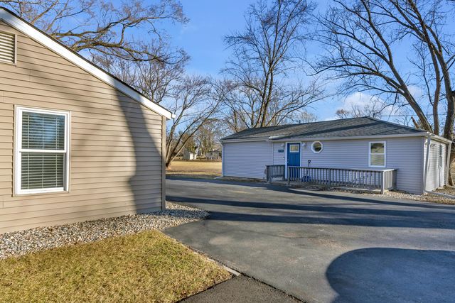 1735 S Fairbanks Street, Griffith, IN 46319