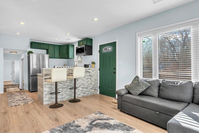 1735 S Fairbanks Street, Griffith, IN 46319