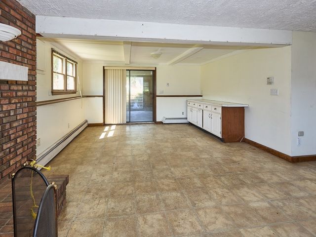 554 Sharps Lot Road, Swansea, MA 02777