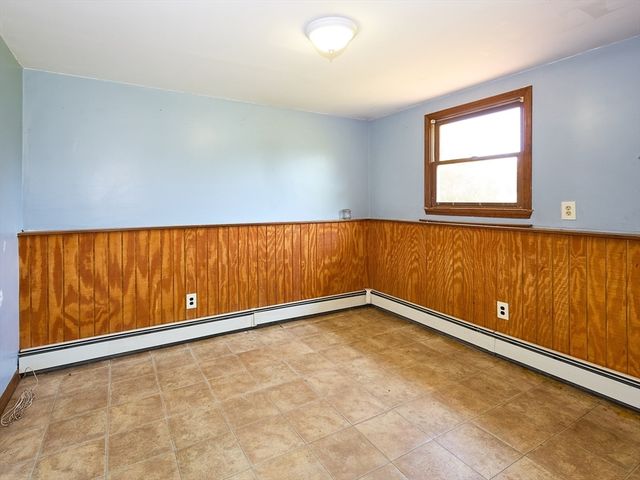554 Sharps Lot Road, Swansea, MA 02777