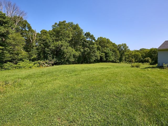 554 Sharps Lot Road, Swansea, MA 02777