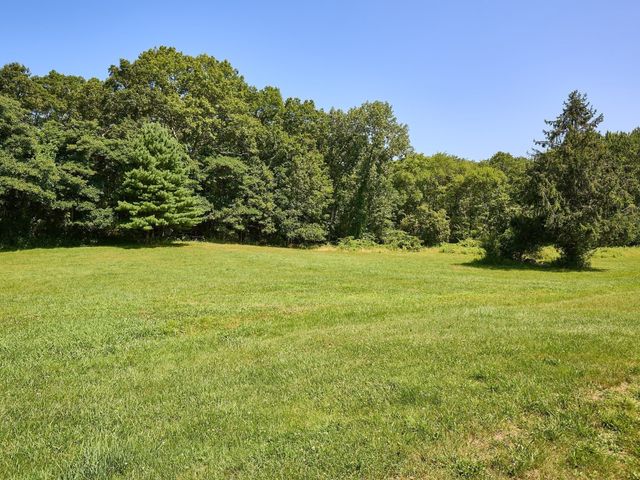 554 Sharps Lot Road, Swansea, MA 02777