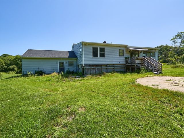 554 Sharps Lot Road, Swansea, MA 02777