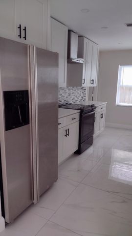 22682 SW 65th Circle, Boca Raton, FL 33428