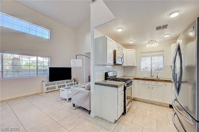 5476 Green Horn Street, Las Vegas, NV 89118