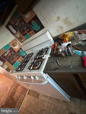 1530 S LECOUNT ST, Philadelphia, PA 19146