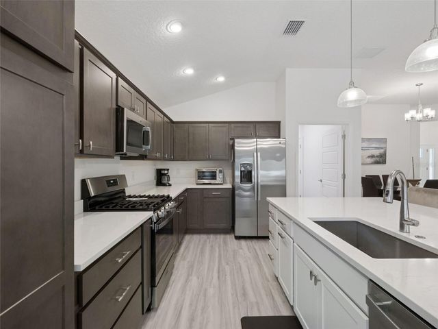 7492 FAR HILLS LOOP, The Villages, FL 34762