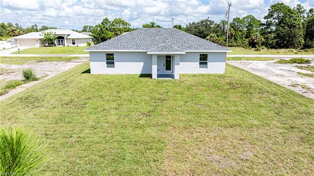 2911 30th ST W, Lehigh Acres, FL 33971