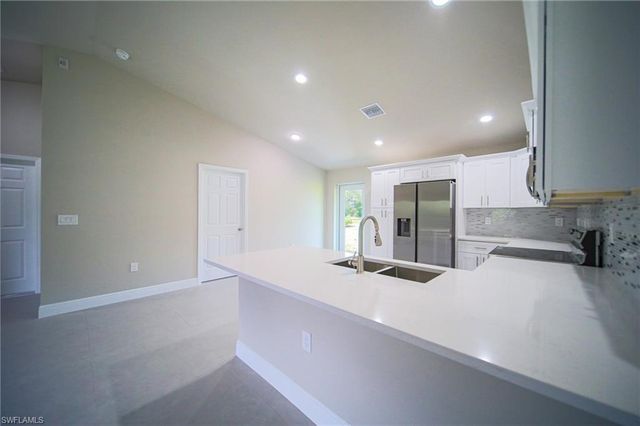 2911 30th ST W, Lehigh Acres, FL 33971
