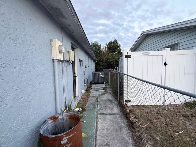 10226 GLEN MOOR LANE, Port Richey, FL 34668