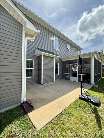 523 Bridgehaven Drive, Raeford, NC 28376