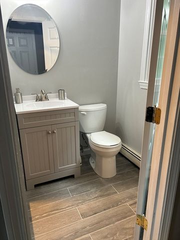 30 King Arthur Rd, Easton, MA 02356