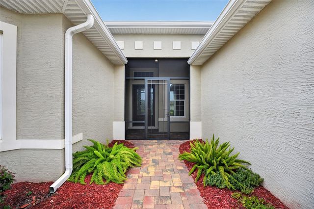10216 JULIA ISLES AVENUE, Oxford, FL 34484