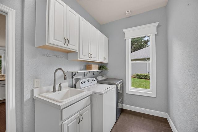 10216 JULIA ISLES AVENUE, Oxford, FL 34484