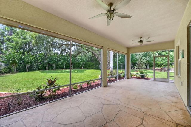 10216 JULIA ISLES AVENUE, Oxford, FL 34484