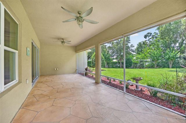 10216 JULIA ISLES AVENUE, Oxford, FL 34484