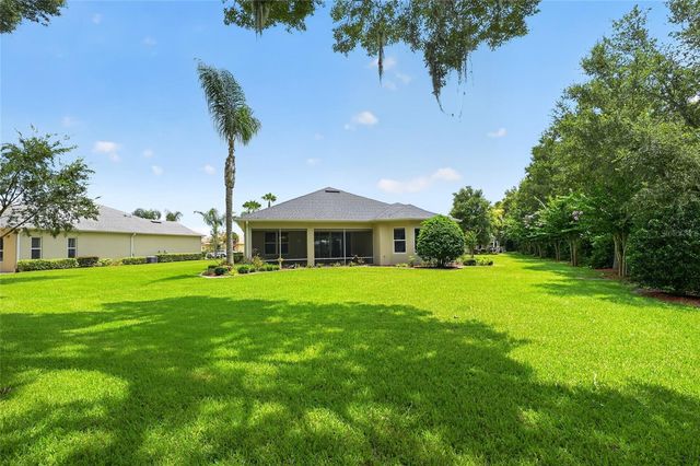 10216 JULIA ISLES AVENUE, Oxford, FL 34484