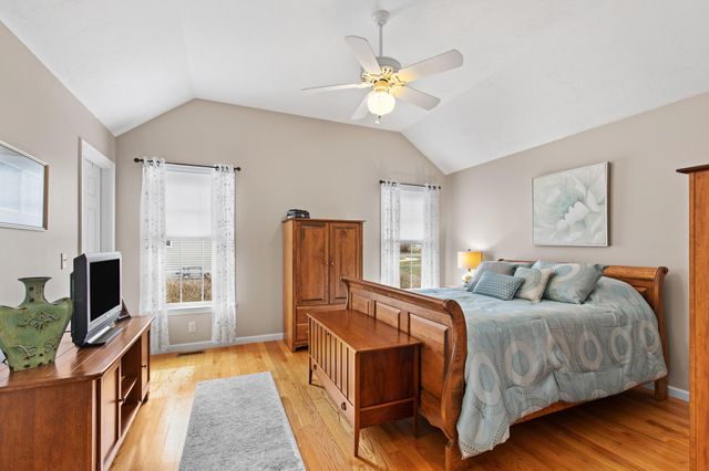 40 Mirasol Drive Drive, Buzzards Bay, MA 02532