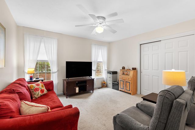 40 Mirasol Drive Drive, Buzzards Bay, MA 02532