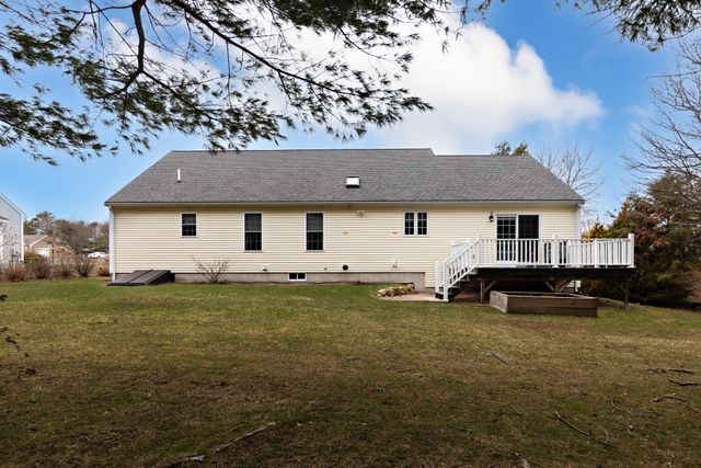 40 Mirasol Drive Drive, Buzzards Bay, MA 02532