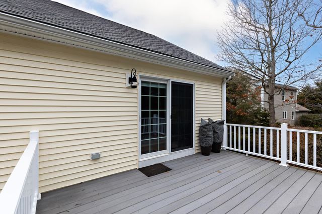 40 Mirasol Drive Drive, Buzzards Bay, MA 02532