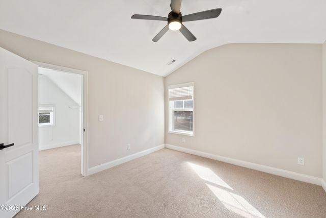 37 Twisted Oak Court, Hampstead, NC 28443