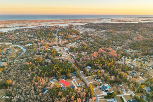 37 Twisted Oak Court, Hampstead, NC 28443