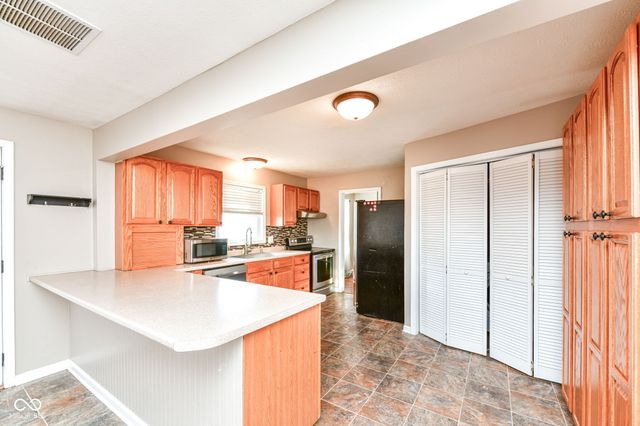 529 Maple Lane, Brownsburg, IN 46112