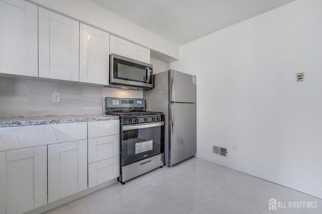 713 Orlando Street, Edison, NJ 08817