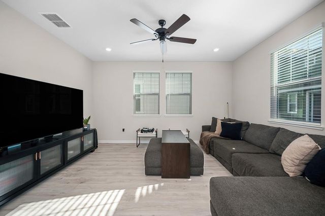 10911 Bushel Way, Rancho Cordova, CA 95670