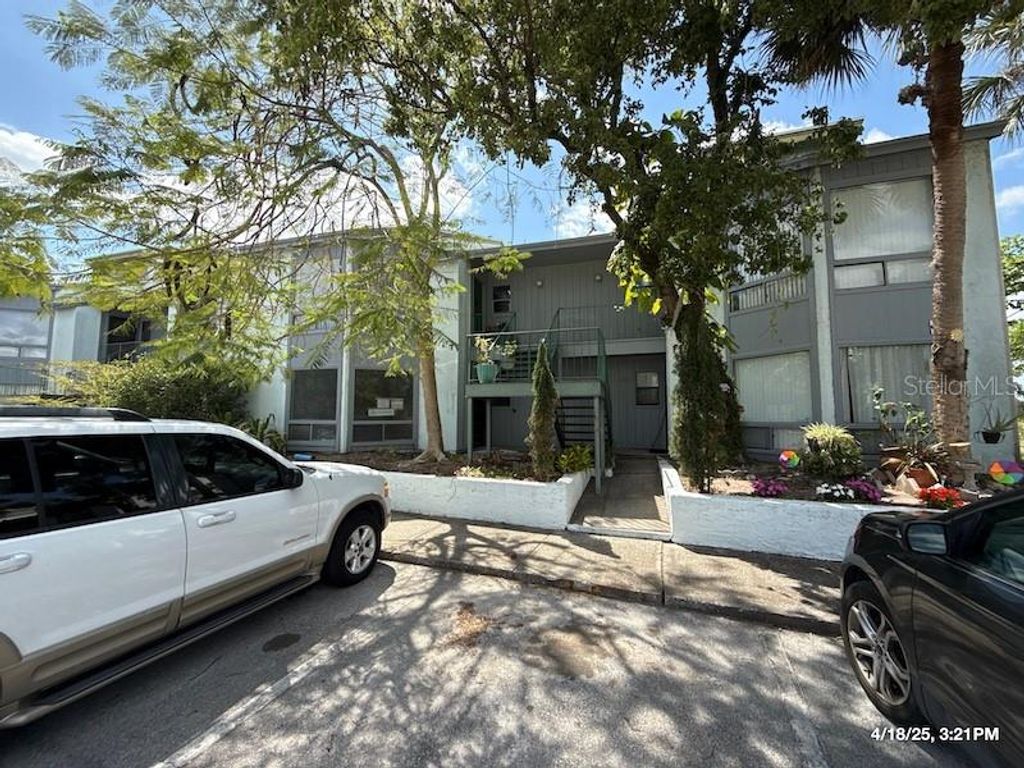 4328 AQUA VISTA DRIVE B, Orlando, FL 32839