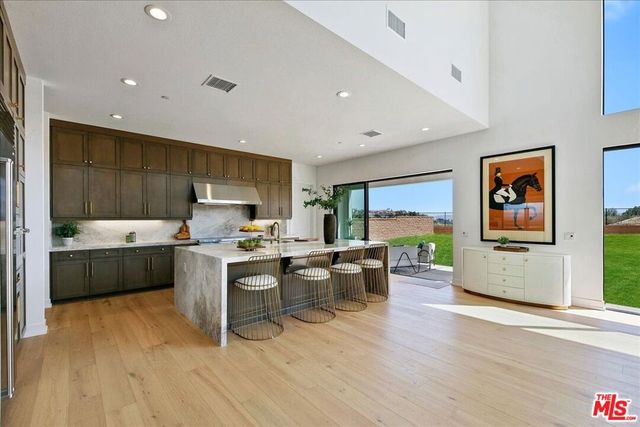 22810 Seaqua Circle, Chatsworth, CA 91311