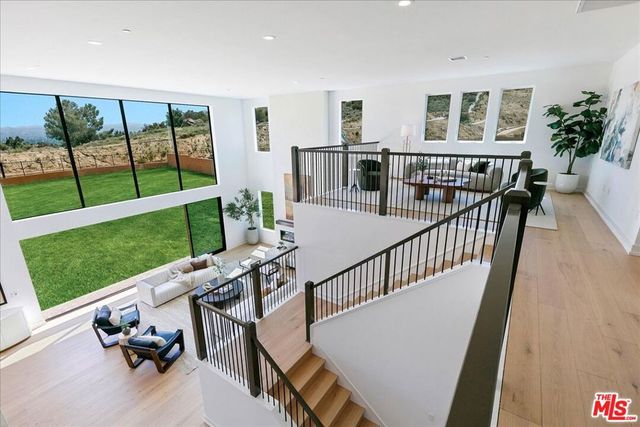 22810 Seaqua Circle, Chatsworth, CA 91311