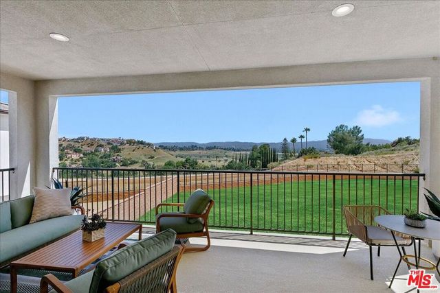 22810 Seaqua Circle, Chatsworth, CA 91311