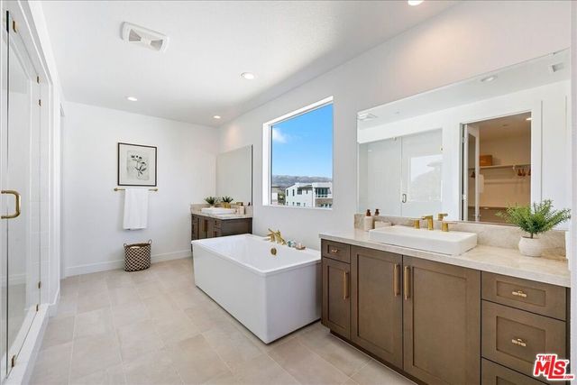 22810 Seaqua Circle, Chatsworth, CA 91311