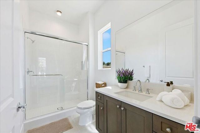 22810 Seaqua Circle, Chatsworth, CA 91311