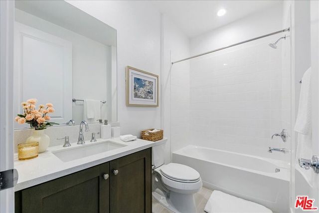 22810 Seaqua Circle, Chatsworth, CA 91311