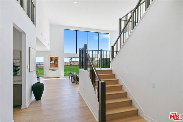 22810 Seaqua Circle, Chatsworth, CA 91311