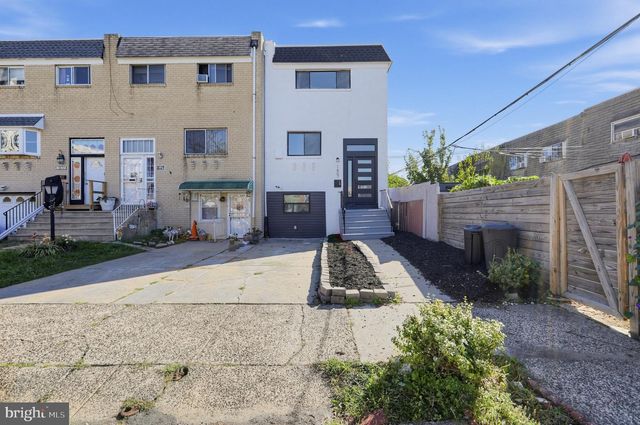 1607 CHESAPEAKE PL, Philadelphia, PA 19122