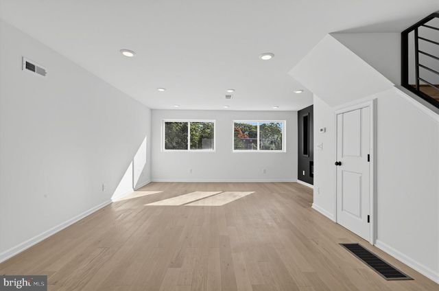 1607 CHESAPEAKE PL, Philadelphia, PA 19122