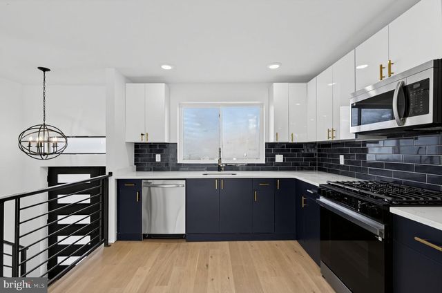 1607 CHESAPEAKE PL, Philadelphia, PA 19122