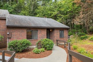 23 Highwood Dr 23, Franklin, MA 02038