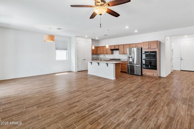 16209 W La Ventilla Way, Goodyear, AZ 85338