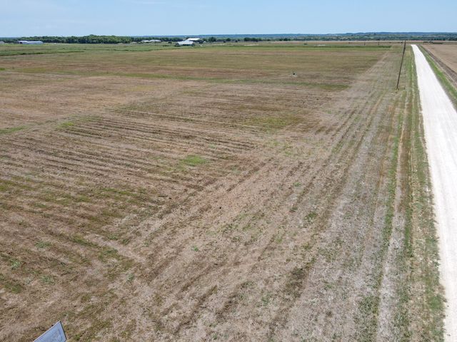 9101 County Road 101A, Grandview, TX 76050