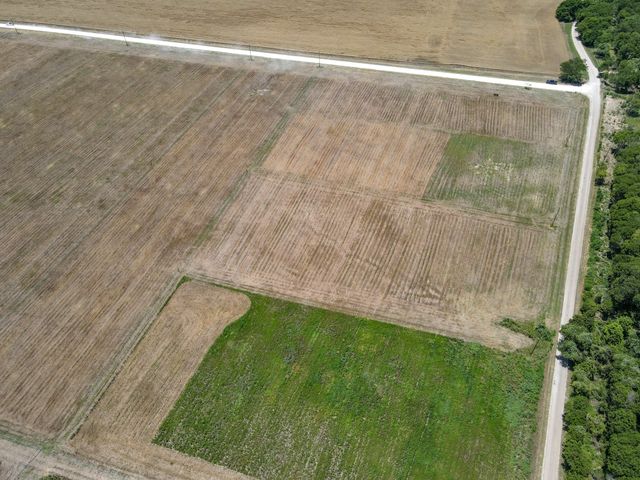 9101 County Road 101A, Grandview, TX 76050