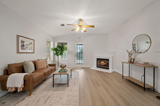 15119 Sarahs Creek DR, Pflugerville, TX 78660
