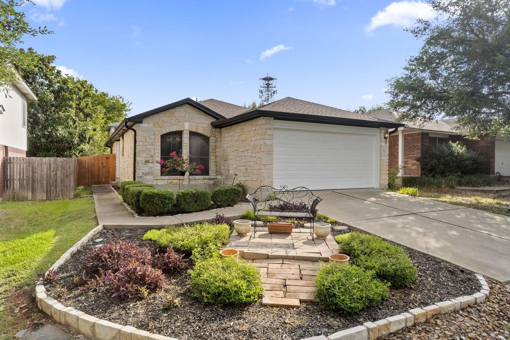 15119 Sarahs Creek DR, Pflugerville, TX 78660